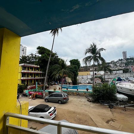 Hotel Casa De Huespedes Walton Acapulco Exterior foto